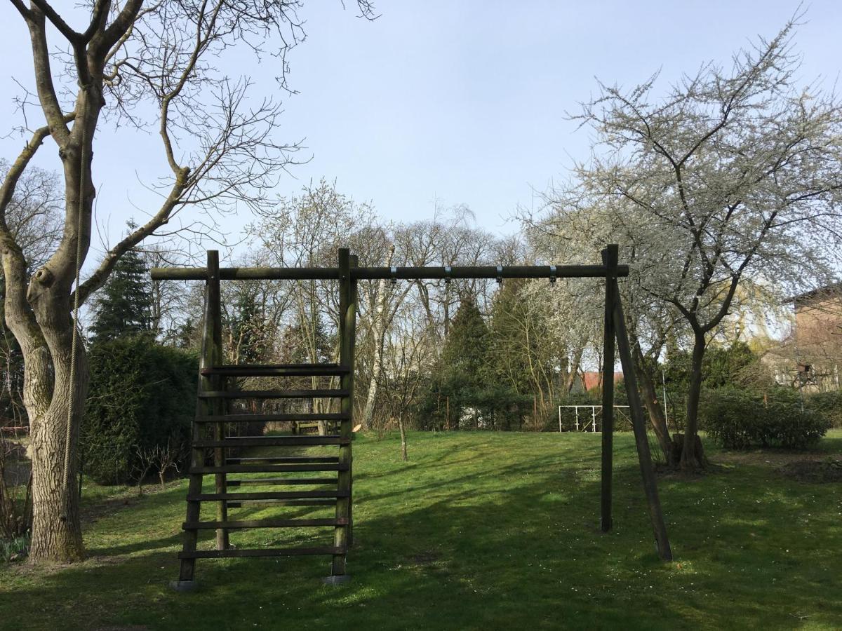 Ferienwohnung Kastanienblick Oder Parkblick, Oder Unser Radlerzimmer! Ziethen  Exterior photo